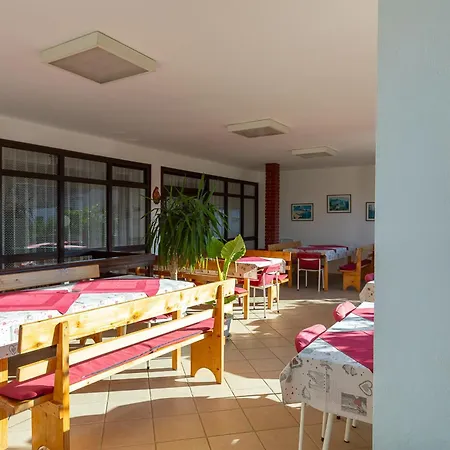 Tinka, No 3 Vendégház 3*