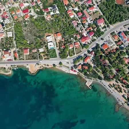 Tinka, No 3 3* Starigrad-Paklenica