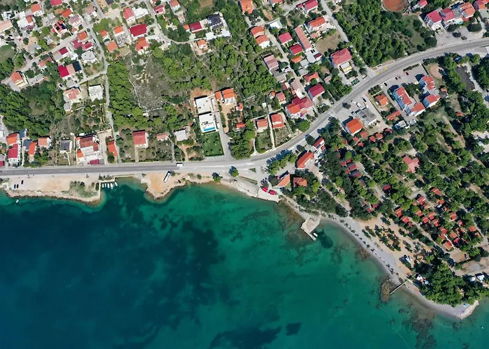 Tinka, No 3 3* Starigrad Paklenica