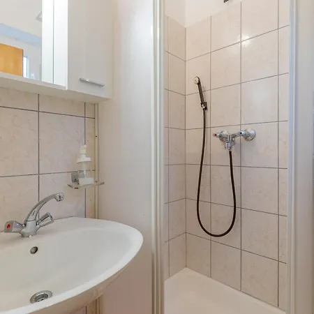 Tinka, No 3 Apartment Starigrad Paklenica