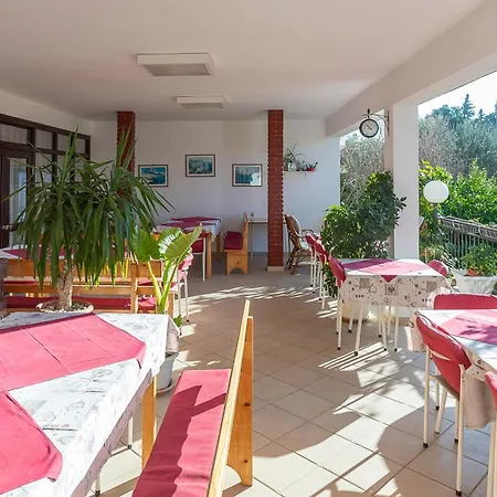 Apartment Tinka, No 3 Starigrad Paklenica